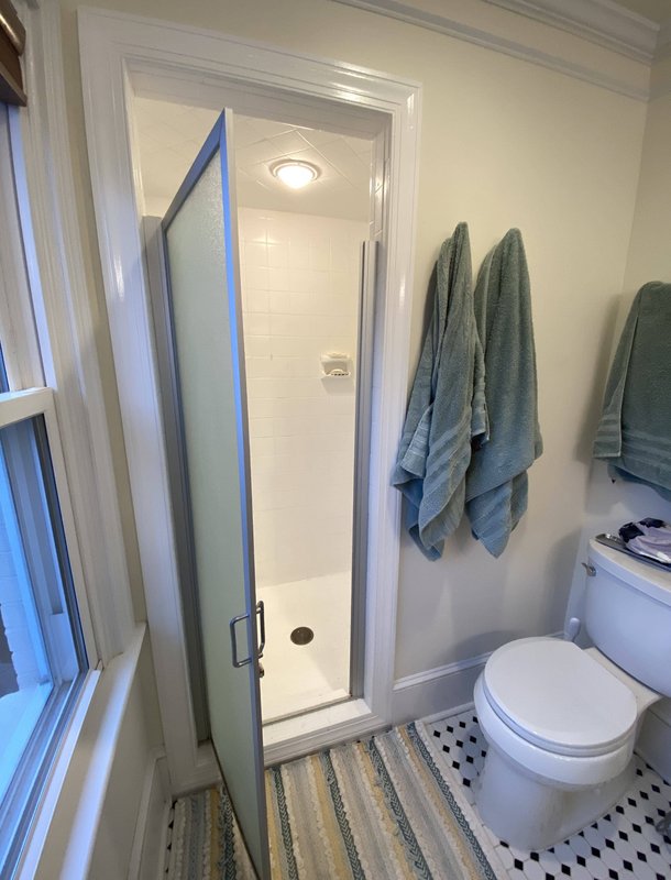 Bathroom tile and fixture installation